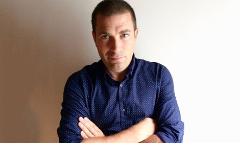 Simon 7e4e6ef3202c14be9e4269b8c9688c164155589977c541ad8e18dbcadbb4514b